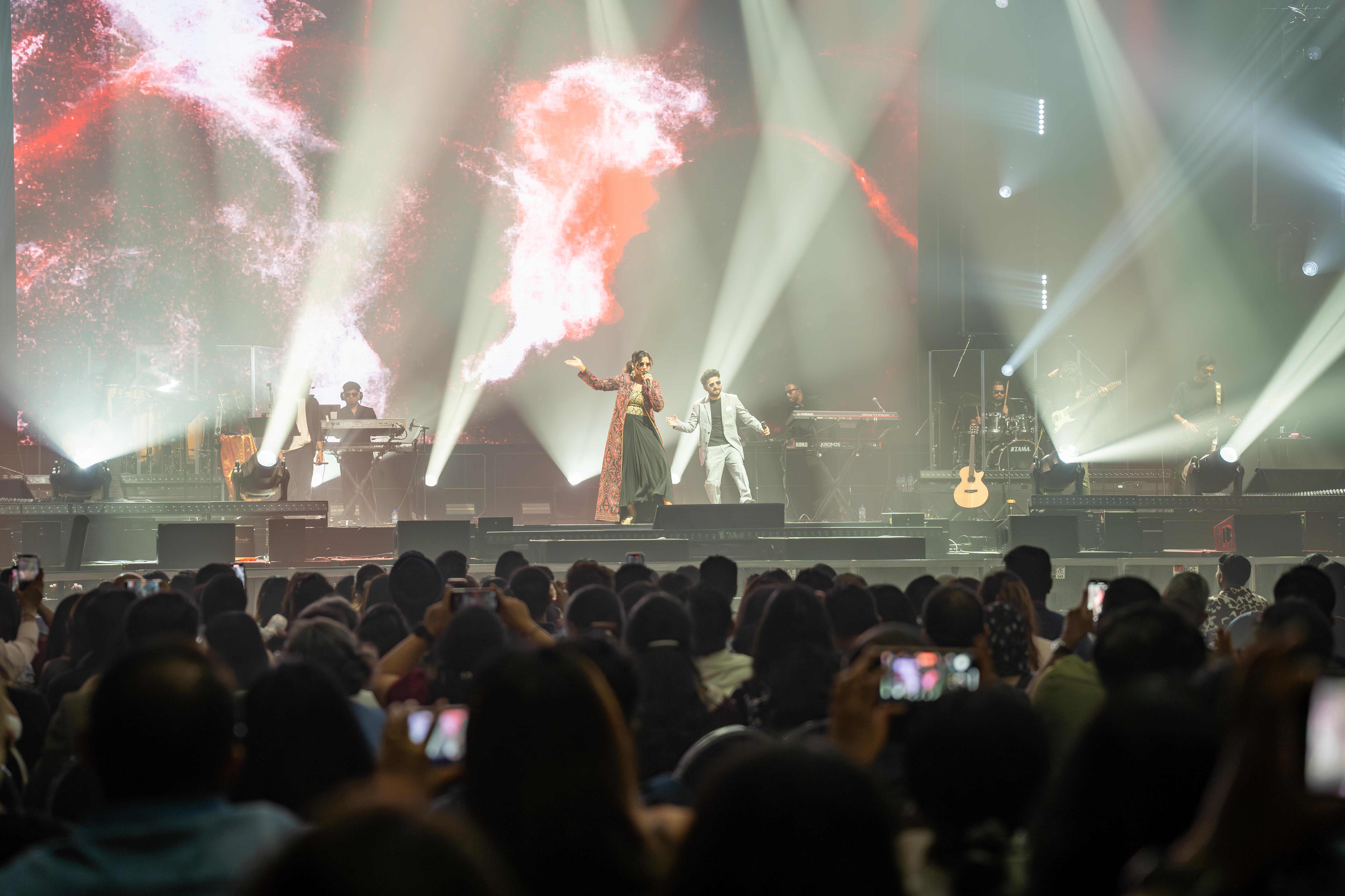 SHREYA GHOSHAL photo 9